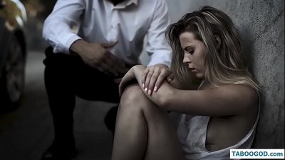 কিঙ্কি গল্প: গৃহহীন কিশোরী মেয়ে